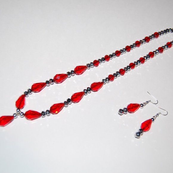 Set Necklace and Earrings,Glass Beaded Earring and Necklace,Red and Silver Color - Picture 2 of 5